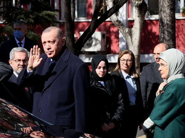 1677215314223.jpg Başkan Recep Tayyip Erdoğan'dan kurmaylarına talimat! Yeniden yapılandırmanın sloganı şekillendi | Müteahhitlere yeni belge: O dönem bitiyor - 2