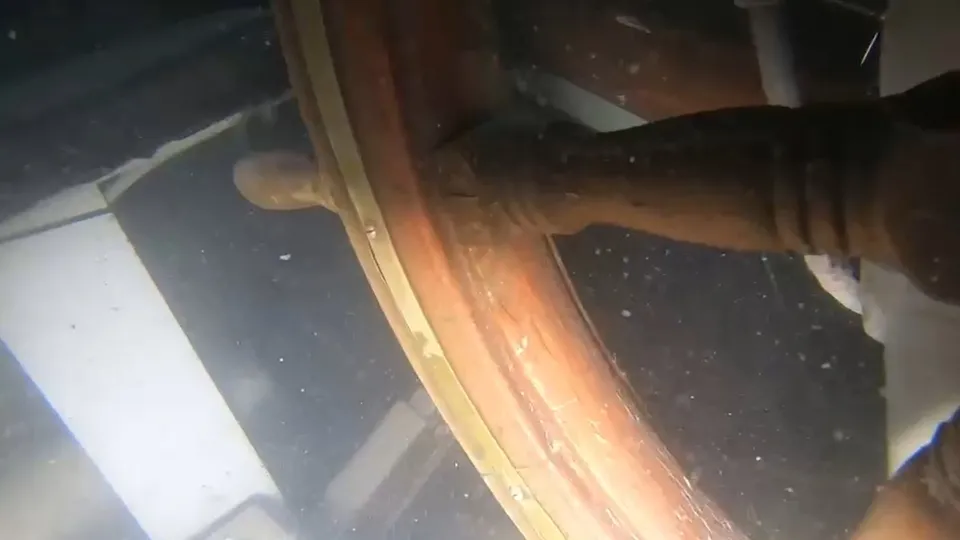 Batan geminin deniz altındaki görüntüleri ortaya çıktı