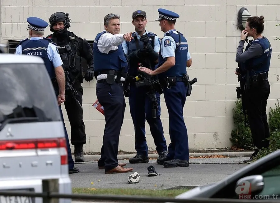 Son dakika: Yeni Zelanda'da iki camiye silahlı saldırı! 6