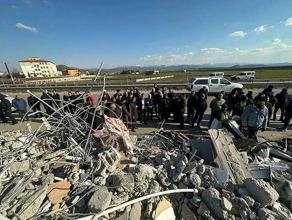 1676146896502.jpg İşte Türkiye'nin deprem risk haritası! Tehlikeli bölgeleri uzman isim yorumladı: "Artık bu görseli ezberlememiz gerekiyor" - 2