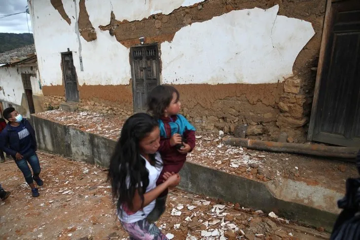 Peru’da 7,3 büyüklüğünde deprem! Ülke beşik gibi sallandı! Ürküten kareler