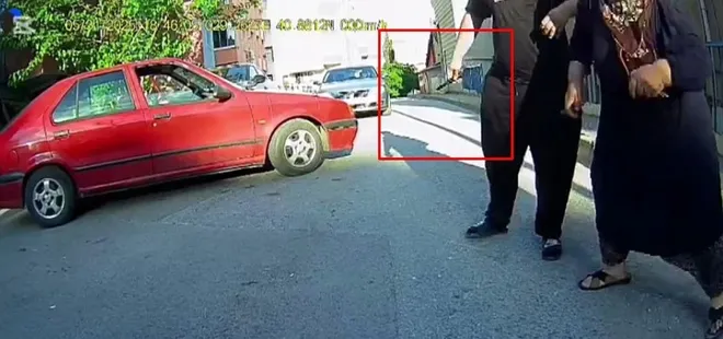 Pendik'te yol verme kavgasında kızının yanında bıçak çekti