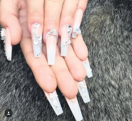 Süreyya Yalçın güzellik uğruna korkuttu