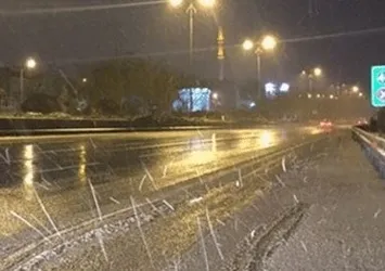 İstanbul'a kar yağışı başladı