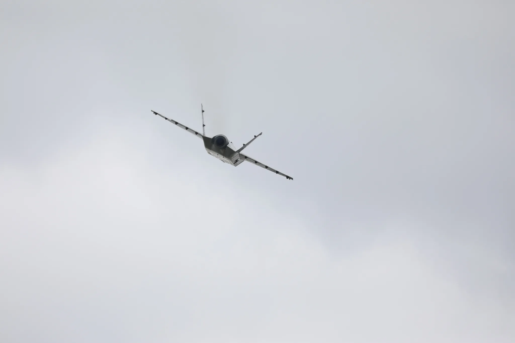 Kızılelma testleri birer birer atlıyor! İniş takımları kapalı ilk uçuş tamam! İşte o görüntüler...