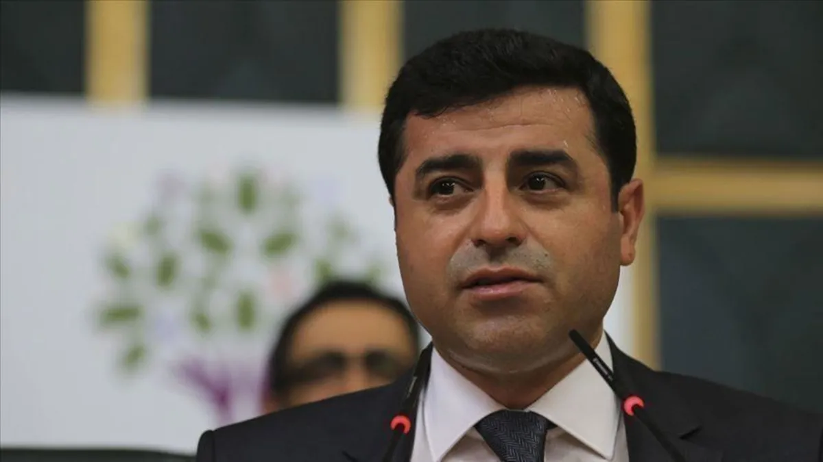 Selahattin Demirtaş'tan Öcalan'ın çağrısına destek! Provokasyon ve küresel çıkarlara işaret etti: Bu zorlukları aşmak imkansız değil