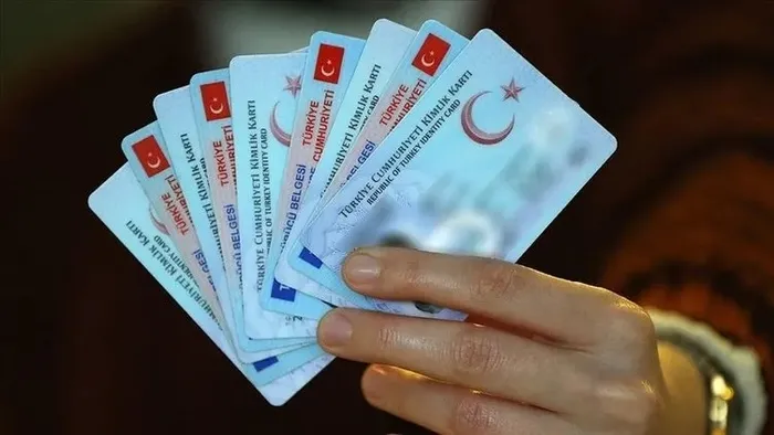 Türkiye nüfusu için kırmızı alarm! Rakamlar geriledi! Tek yaşayanların sayısı giderek artıyor - 1