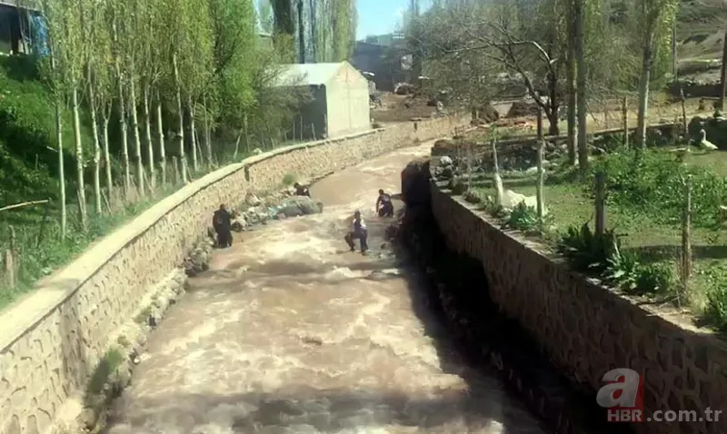 Babaya gösterdiler, yıkıldı! O anlar ortaya çıktı. 17