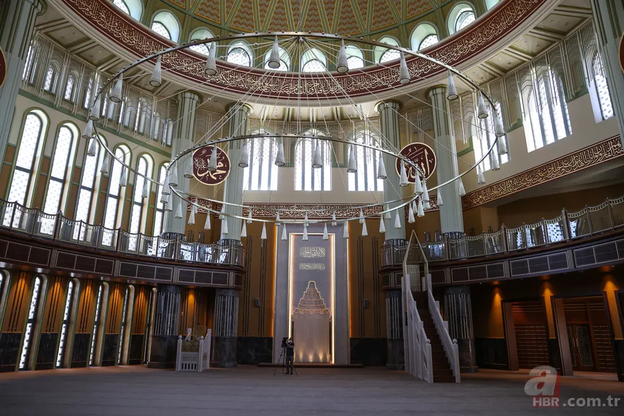 Minarelerin gölgesinde bir şehir: Ayasofya’dan Çamlıca’ya İstanbul’un camileri 14