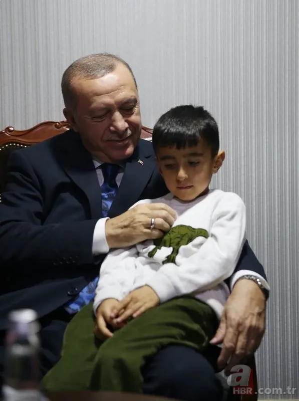 Başkan Erdoğan, Şehit Ahmet Budak'ın eşi ve çocuklarını kabul etti 4