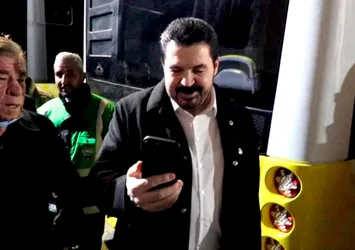 AK Partili Savcı Sayan ve Mehmet Tevfik Göksu'dan CHP'li Ekrem İmamoğlu'nu ti'ye alan konuşma! Otobüsler itmeden gidiyor