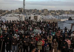 Gazze'de bayram namazı: Üç yıl sonra bir ilk