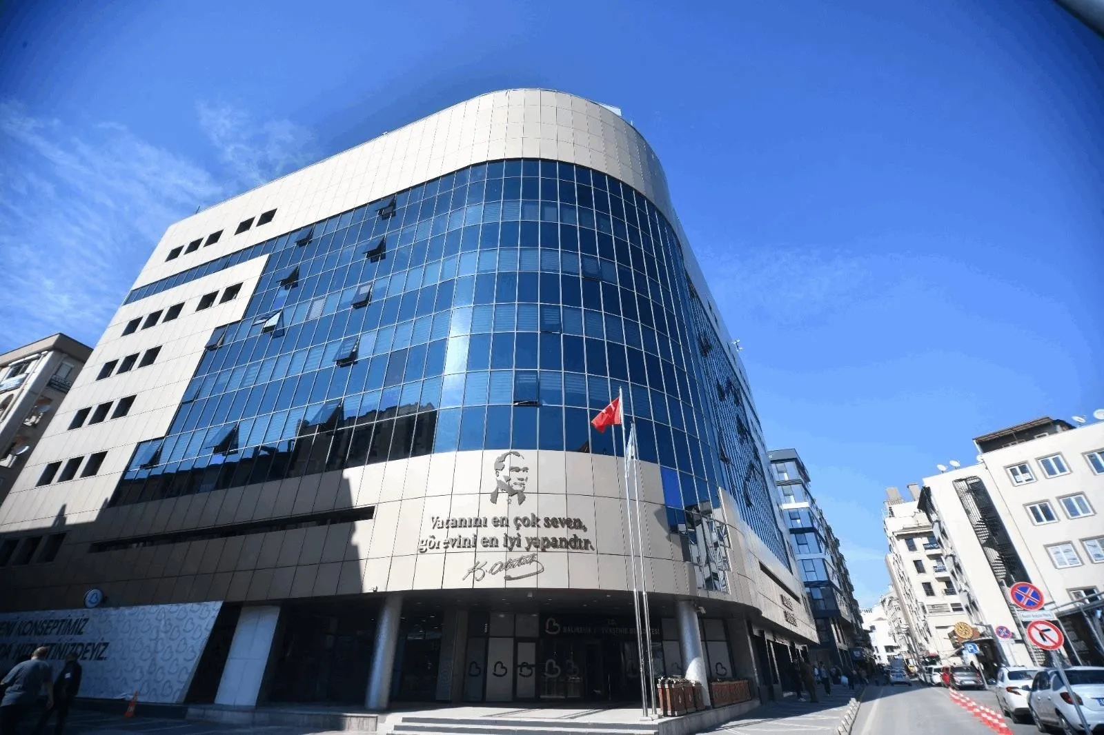 Balıkesir'in eti Ağrı'daki bakkaldan! CHP'li belediyeden pes dedirten ballı ihale