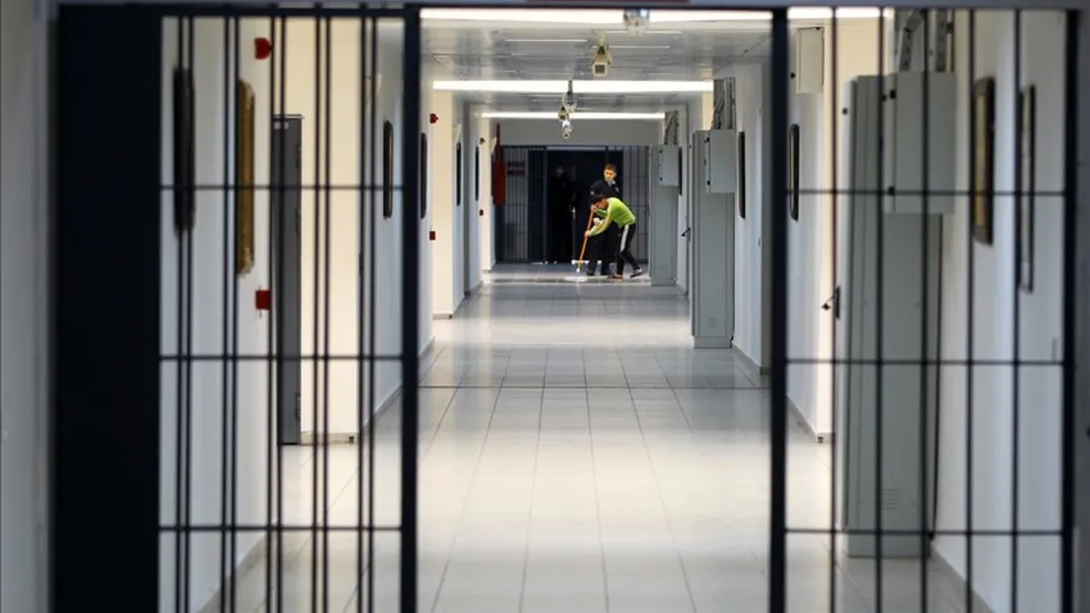 İzmir cezaevi'nde saldırı: 2 infaz memuru yaralandı