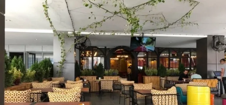 Saglik Bakani Son Dakika Mekanlar Kapanacak Mi Restoranlar Kafeler Berberler Spor Salonlari Yeniden Kapanacak Mi Iste Aciklamanin Detaylari