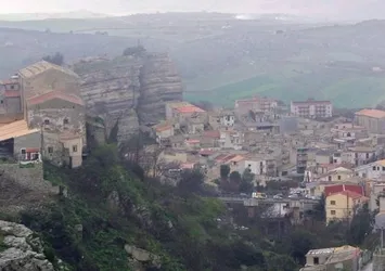 'Baba'nın doğduğu kasabaya kayyum atandı