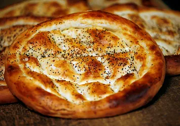 İstanbul'da 350 gramlık ramazan pidesi kaç lira? Fırıncılar Odası Başkanı Erdoğan A Haber canlı yayınında açıkladı