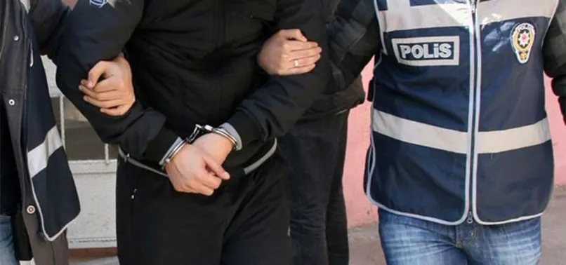 FETÖ'nün hücre evlerine operasyon: 33 şüpheli yakalandı