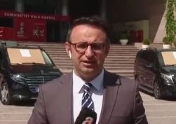 CHP'de arınma süreci başladı! Kılıçdaroğlu iki aracı satıyor: Camına "haram" yazdırdı | Kriz WhatsApp grubuna taşındı