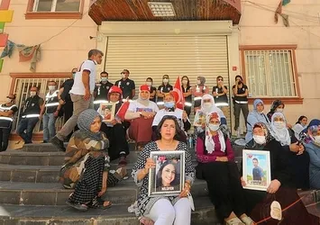 PKK’nın sonunu anneler getirecek! Evlat nöbetinde 2 yılı geride kaldı