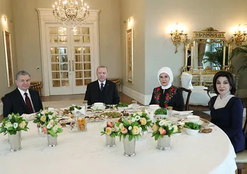 Başkan Erdoğan, Şevket Mirziyoyev ve eşini kahvaltıda ağırladı