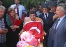 Duygulandıran görüntüler! Gazimiz böyle karşılandı
