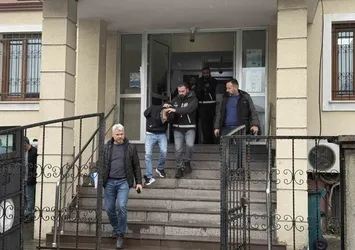 Hedefi şaşırıp 112 acil personelini vuran şüpheliler adliyede