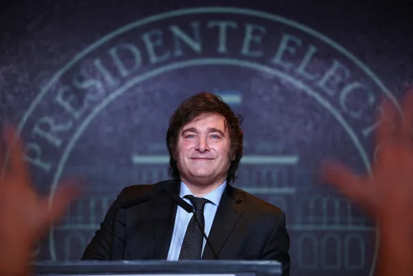 Arjantin’de yeni dönem | Cumhurbaşkanı seçilen Javier Milei’nin vaatleri tartışma konusu oldu: Merkez Bankası’nı kapatacak