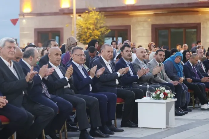 Başkan Erdoğan Kocaeli’de İmam Hatip Ortaokulu açılışına katıldı - 3