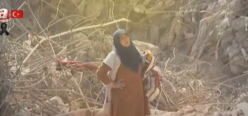 Enkaz ortasında anı arayışı! Depremzedeler molozlar arasında anılarını aradı