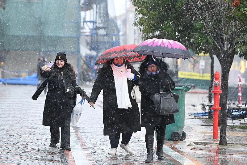 İstanbul'a bahar o bölgelere Suriye tozu! Sıcaklıklar mevsimin 8 derece üstünde | 5 Mart Meteoroloji hava durumu 7