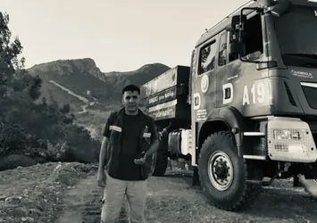 Son dakika | İzmir'deki orman yangınından acı haber! Alev kapanlarına müdahale eden orman işçisi Mustafa Gürpınar şehit oldu