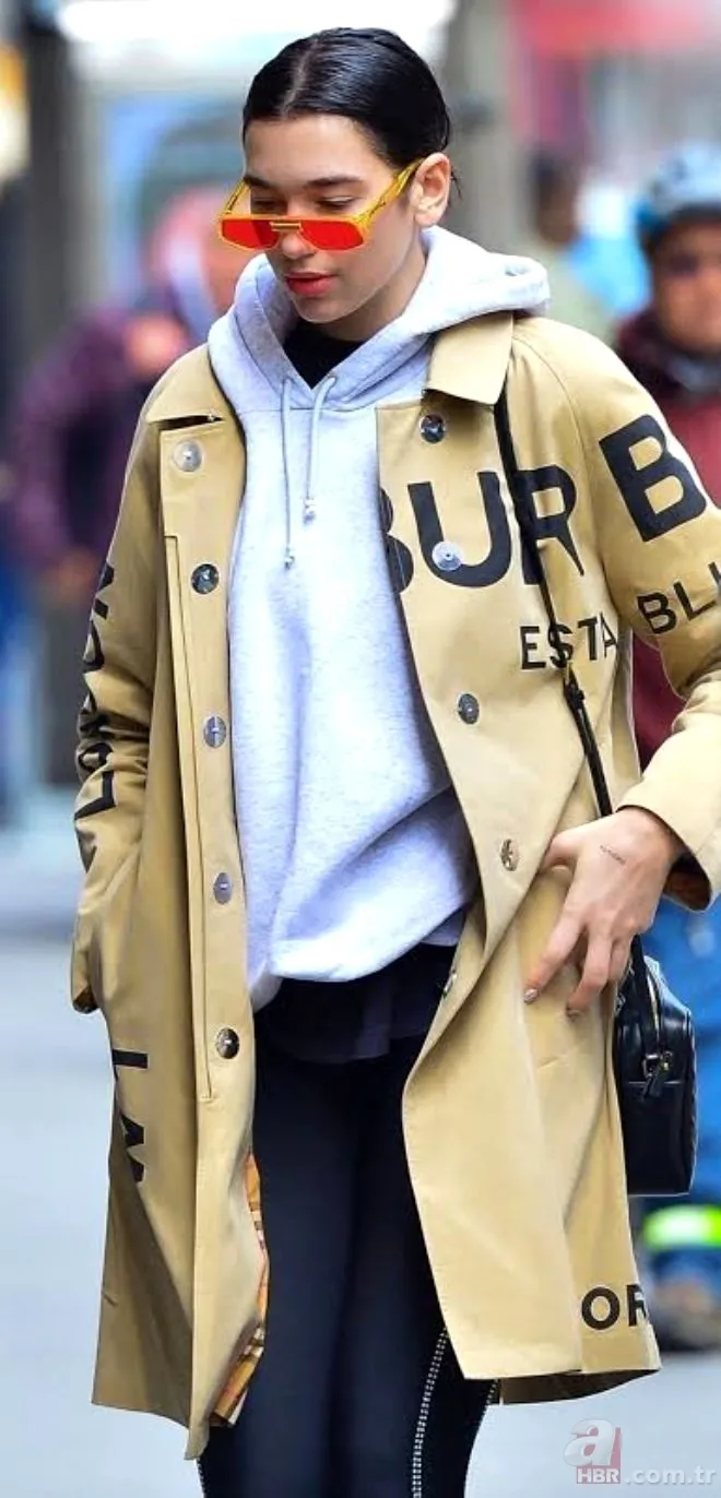 Bülent Serttaş 16 bin TL'lik ceketiyle olay oldu! Dua Lipa'ya özendi 5