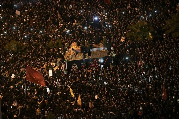 Süleymani’nin cenazesinde izdiham çıktı! Ölen ve yaralananlar var