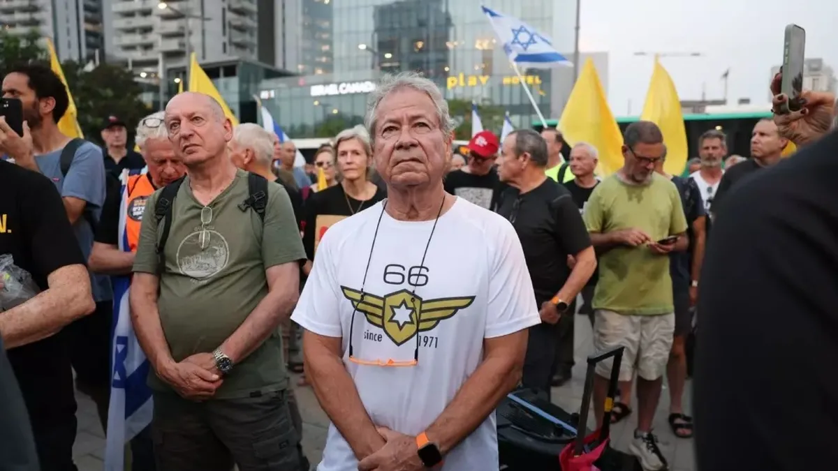 İsrailli emekli savaş uçağı pilotlarından Netanyahu'ya protesto! "Bu aptalca savaşı durdur"