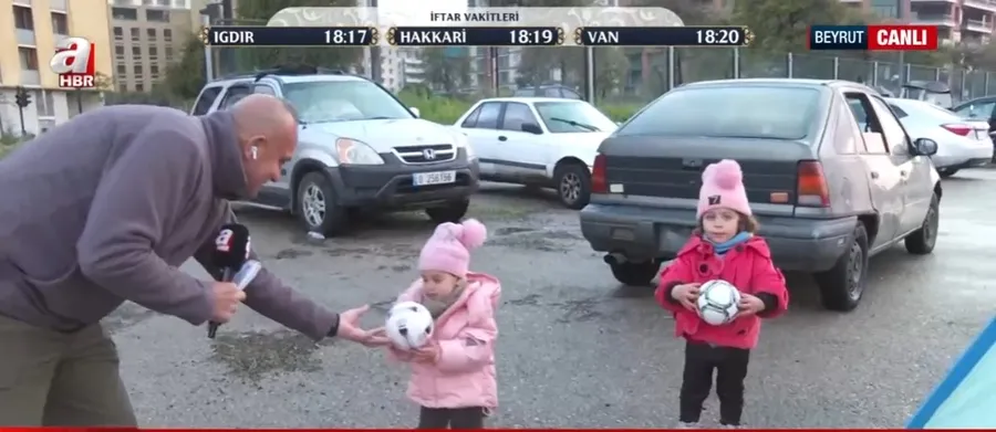 1773592363440.jpg Katil İsrail bombardımanı altında Beyrut’ta insanlık dramı! Canlı yayından duygu dolu anlar - 7