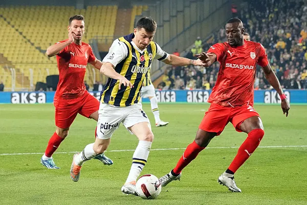 Fenerbahçe geriden gelip kazandı! Kanarya 3 puanı bırakmadı