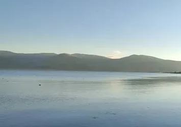 Çıldır Gölü'nün büyüleyen görüntüsü kamerada