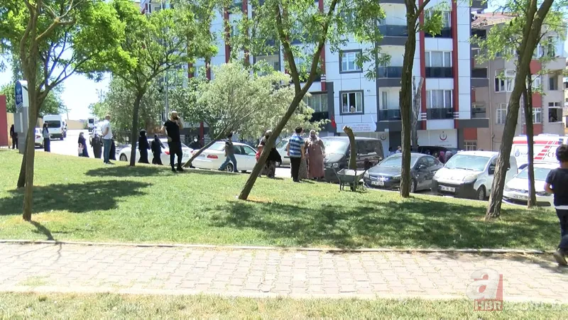 Deprem toplanma alanına kentsel dönüşüm! CHP'li İBB Başkanı İmamoğlu'na protesto: 1 kişi yaralandı 21