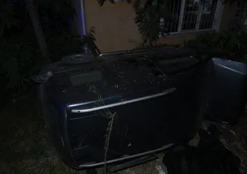 Burdur’da kontrolden çıkan otomobil şarampole uçarak ağaca çarptı: 1 ölü