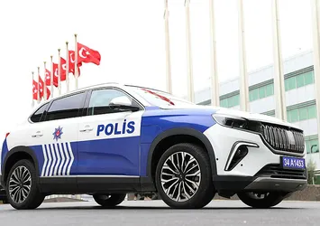 TOGG'u daha önce hiç böyle görmediniz! Vatandaşlar fotoğraf çekmek için yarıştı: Çok yakışmış