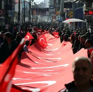 İYİ Partili Lütfü Türkkan’ın şehit ailesine küfür skandalı Türkiye’yi sokağa döktü! Binlerce vatandaştan İYİ Parti’ye sert tepki