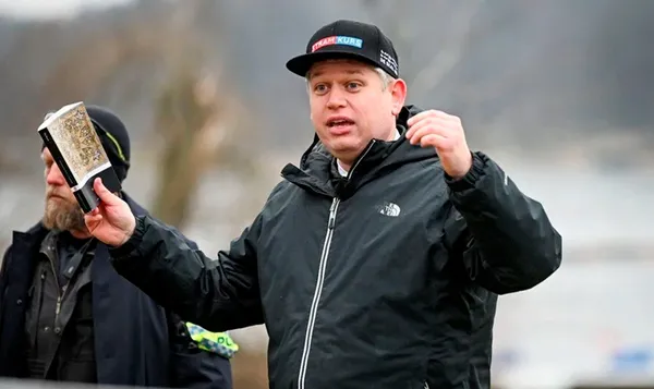 Danimarka ve İsveç’te Kur’an-ı Kerim yakan Rasmus Paludan’a tepki! Tehdit oluşturuyorlar