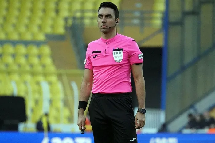 Galatasaray-Fenerbahçe maçını yönetecek hakem belli oldu | Süper Lig’de 37. hafta maçlarının hakemleri