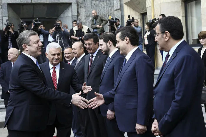 Başbakan Binali Yıldırım Gürcistan'da resmi törenle karşılandı - 2