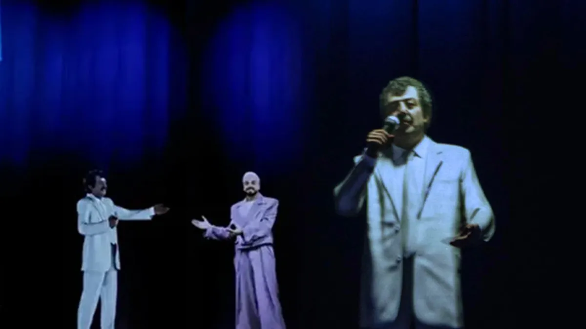 5G devrimi sahnede başladı: Müslüm Gürses hologramıyla unutulmaz gece