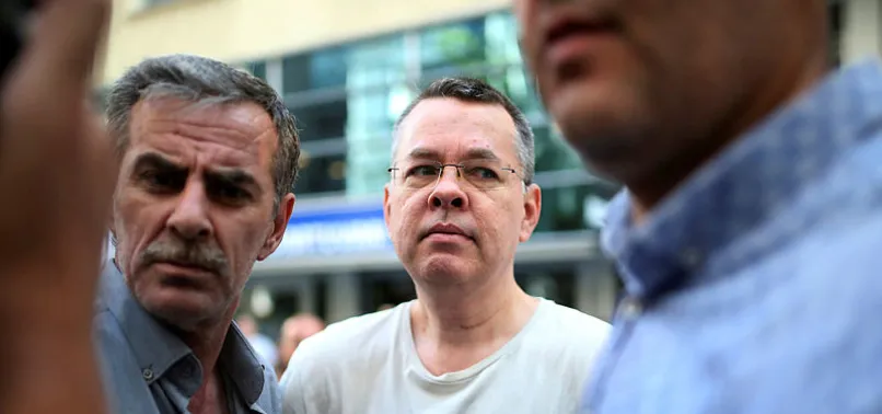 İşte ajan Andrew Brunson'un cebinden çıkanlar