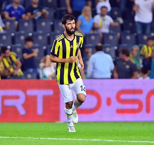 Fenerbahçeli futbolcu Galatasaray’a haber yolladı
