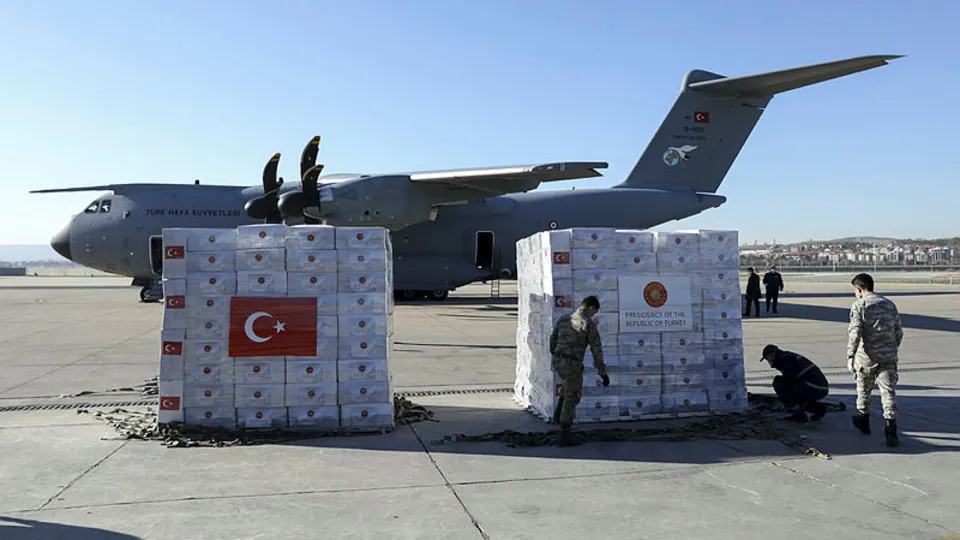 İngiltere'nin gözü Türkiye'den yapılacak yardımda: Gelmezse her şey durur