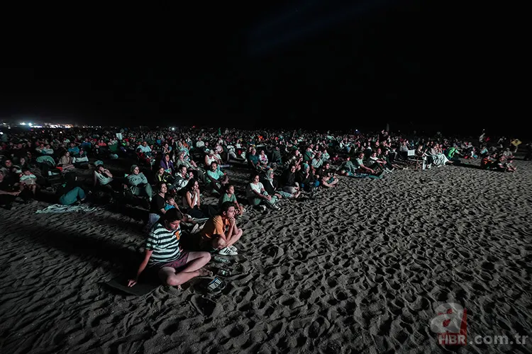 Perseid meteor yağmuru 2024 ne zaman? Meteor yağmuru Türkiye'den görülecek mi? Perseid Meteor yağmuru saat kaçta, kaç dakika sürüyor? 5